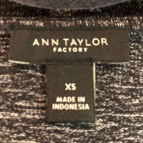 Ann Taylor Factory shirt - Picture 3 of 4